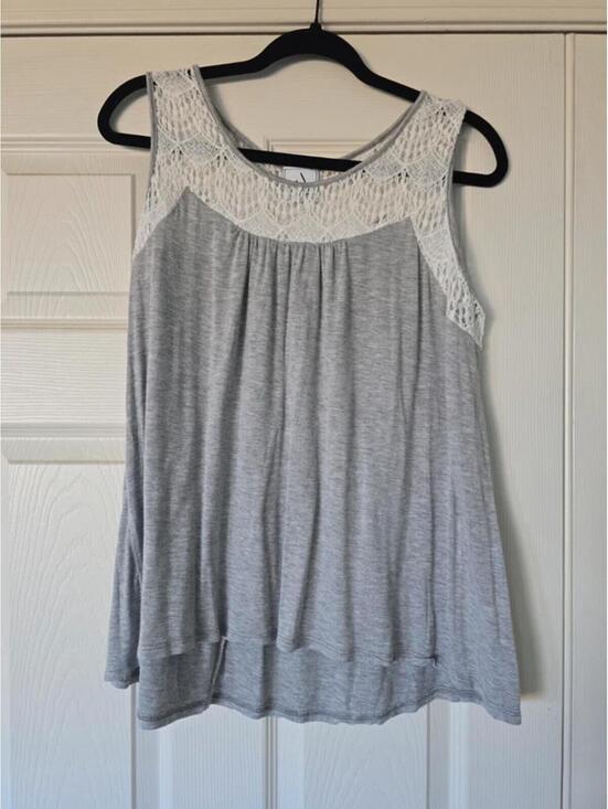 No Label Tops - Flowy tank white and grey crochet detail